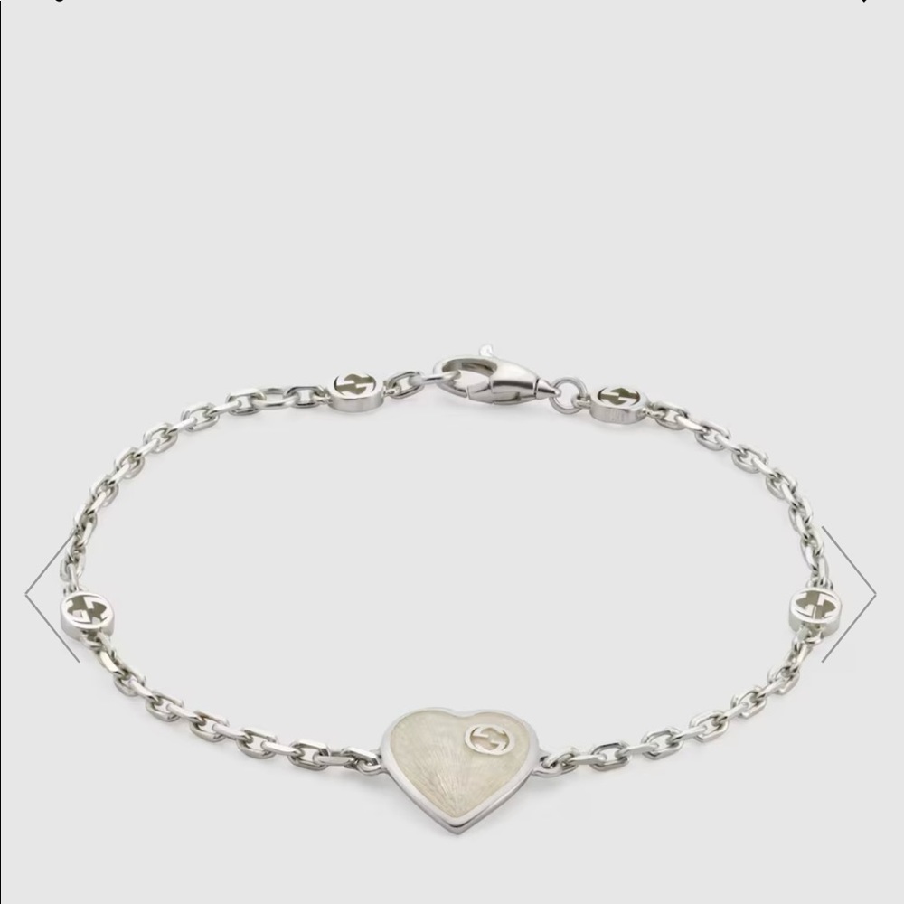 GUCCI heart bracelet with interlocking G